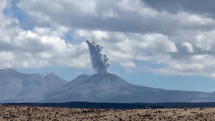 Vulkan Sabancaya Eruption