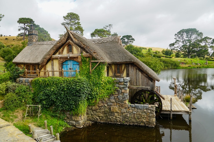 Mühle am See in Hobbiton